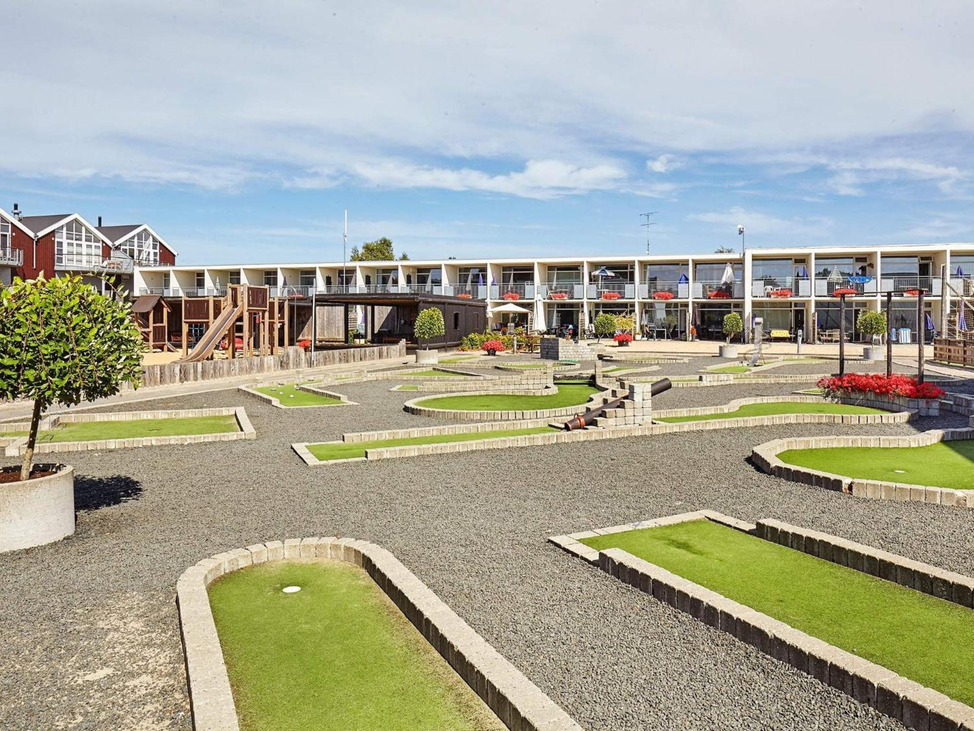4 Person Holiday Home On A Holiday Park In Glesborg Εξωτερικό φωτογραφία